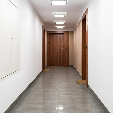 Brzezno Homely By Bookinghost Apartman Gdańsk